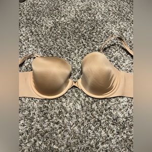 Victoria’s Secret Lined Demi Bra 34DD